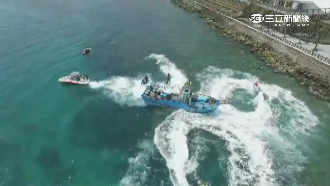 南韓海警一登船　陸漁船起火3船員亡