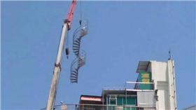 岡山超牛違建 （圖／翻攝自爆料公社）