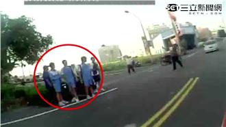 婦人遭狗撞摔車　4名國中生熱心協助