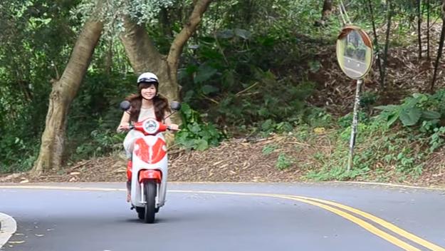 電動自行車擬納管　闖紅燈、違規要罰