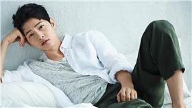 宋仲基、太陽的後裔／臉書