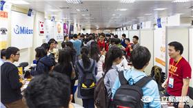 ▲大學生看過來！暑期實習　新創公司端10萬月薪（圖／Himelight）