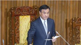 CD
立院三讀  用水大戶開徵耗水費
立法院院會6日三讀通過水利法部分條文修正案，為促
使用水資源採取積極性節約用水措施，將徵收耗水費；
耗水費計算及徵收方式，則授權中央主管機關定之。
中央社記者徐肇昌攝  105年5月6日