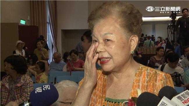 拱韓國瑜選總統？柯文哲媽媽3字回應