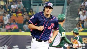 全壘打滿天飛　中信3重砲領球隊大勝