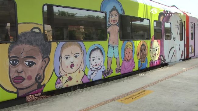 火車彩繪Q版觀音　表情特別引熱議