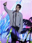 MTV「最強音」演唱會最強嘻哈之夜，韓國新星DEAN表演精彩歌曲。（記者邱榮吉/攝影）