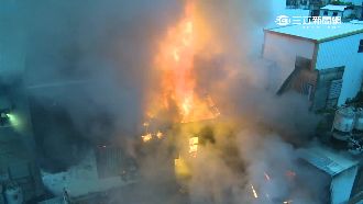 台東鬧區大火　火舌延燒波及6民宅