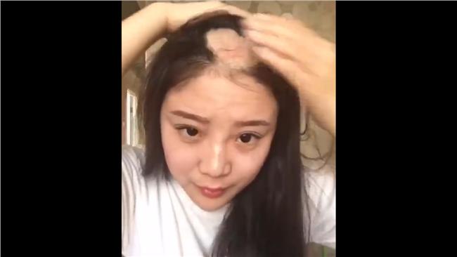 陸女模仿電鑽啃玉米　下一秒變禿驢