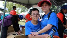 母親節禮物　截肢男圓夢完成三鐵（中央社）