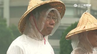 母親節淋雨浴佛　柯文哲抄經文送老婆