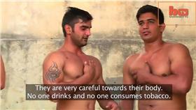 印度猛男村（翻攝自Youtube）