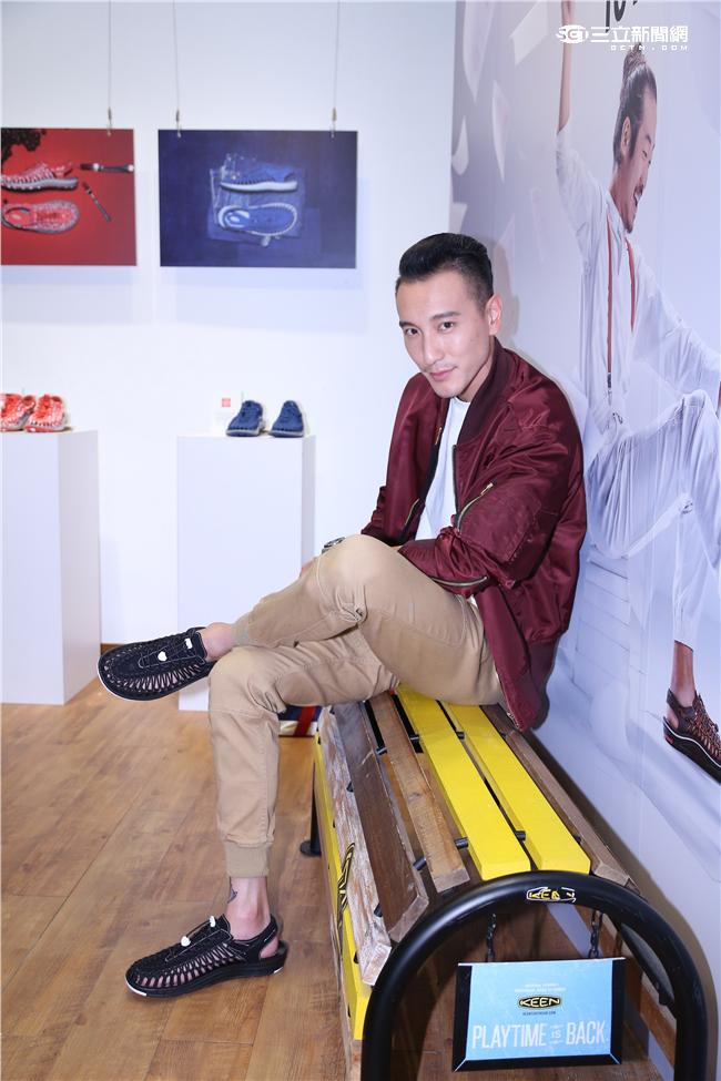 王陽明帥氣出席限定鞋款發表會,率先體驗最新潮流時尚