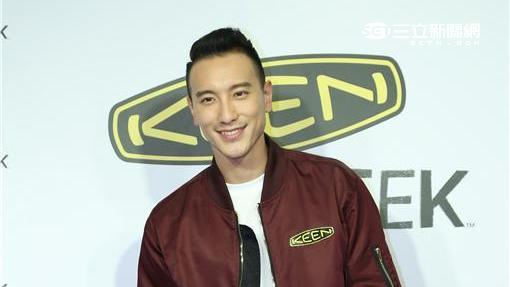 王陽明帥氣出席限定鞋款發表會,率先體驗最新潮流時尚