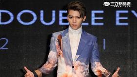 Bii畢書盡小巨蛋前哨戰，精心打造舞台設計的台大體育館熱身精彩呈現。（記者邱榮吉/攝影）