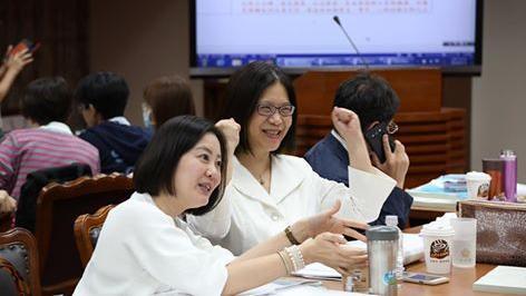《文資法》修法大突破　綠委興奮擁抱