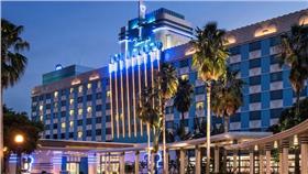 香港迪士尼,好萊塢酒店,猝死,港警,台灣旅客
官網　https://www.hongkongdisneyland.com/zh-hk/hotels/disneys-hollywood-hotel/
