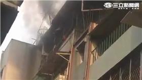 光復南路巷內公寓發生火警（翻攝畫面）