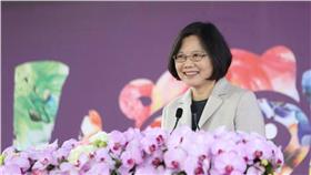 蔡英文（圖／翻攝自蔡英文臉書）
https://www.facebook.com/tsaiingwen/photos/pb.46251501064.-2207520000.1463048484./10153222230106065/?type=3&theater