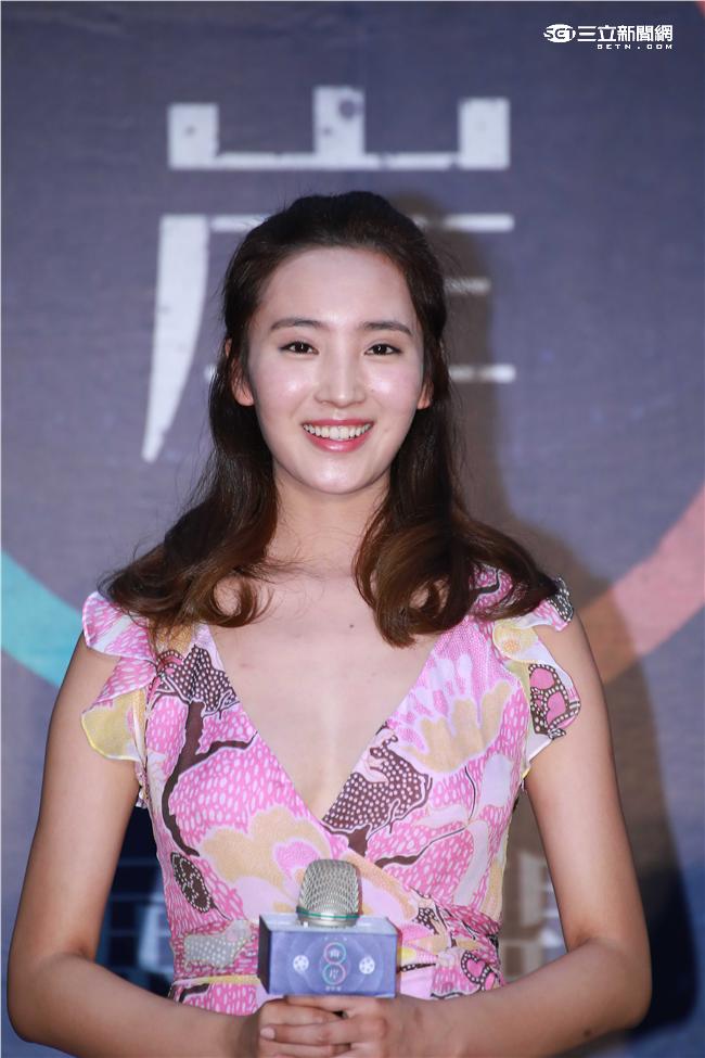 20160512- 第八屆兩岸電影展開幕 馮小剛 梁靜 安唯綾 等人 朱延平導演 李行導演 