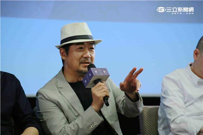 20160513-「與大學生有約~上戲下戲」座談 與談貴賓:張國立 馮小剛 梁靜 任帥 夏天 王森 與會貴賓:李行 朱延平 張丕民 管虎 蕭寒 喬梁 閆非 彭大魔