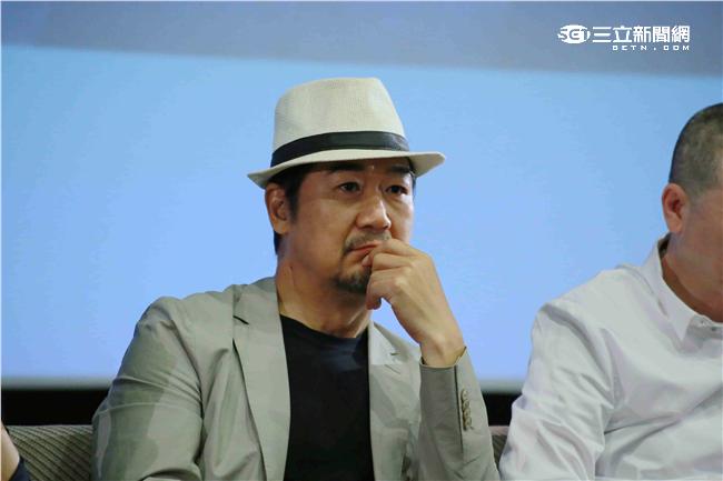 20160513-「與大學生有約~上戲下戲」座談 與談貴賓:張國立 馮小剛 梁靜 任帥 夏天 王森 與會貴賓:李行 朱延平 張丕民 管虎 蕭寒 喬梁 閆非 彭大魔