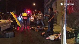 誤認仇家尋仇　黑衣人開槍猛砸警車