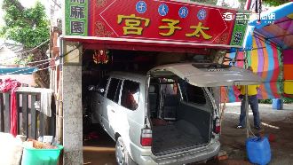 嫌廟會棚架擋道　醉漢載汽油衝太子宮