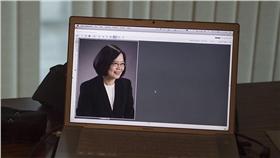 蔡英文,元首肖像照,林坤鴻,520就職典禮,準總統,親切,親民
蔡英文臉書