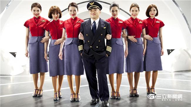 華航A350帶你飛翔　空姐跳飛機舞