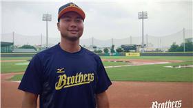 日籍投手冨田康祐(Kohsuke Tomita)投入中信兄弟二軍測試（圖／中信兄弟提供）