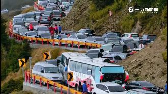 違停車癱瘓台14甲　警開55張罰單