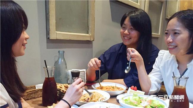 周末暴食　上班日減肥法成流行？！