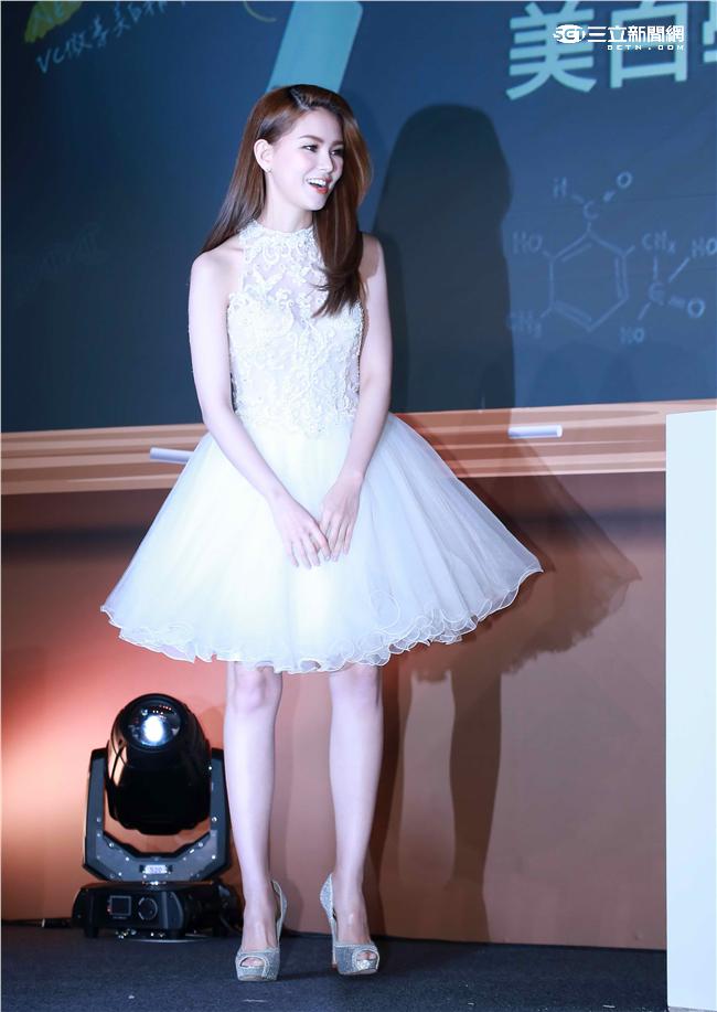 20160516-昆凌出席DR.WU美白記者會