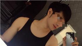 混血男模
https://www.facebook.com/benja033/photos/pb.1512594802351855.-2207520000.1463444533./1703383273273006/?type=3&theater