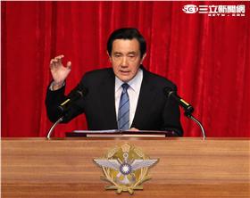 總統馬英九（17）日上午到國防部進行任內「最後巡禮」，致詞中歷數自己歷年的政績。（記者邱榮吉/攝影）