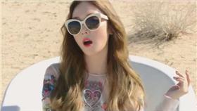 潔西卡新割mv《fly》曝光。（圖／翻攝自CORIDEL ENTERTAINMENT YouTube）