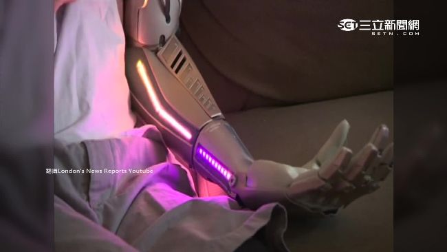 酷寒戰士4ni！截肢男裝上生化手臂