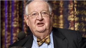 諾貝爾經濟學獎得主安格斯迪頓（Angus Deaton）