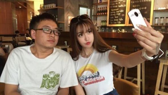 宅男為追女神按爆手機　這結局超勵志