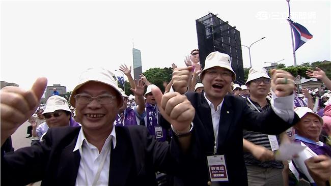 中華民國第14任總統、副總統就職典禮隆重登場，吸引上萬名民眾共襄盛舉，一同見證歷史性的時刻，現場氣氛熱鬧非凡。