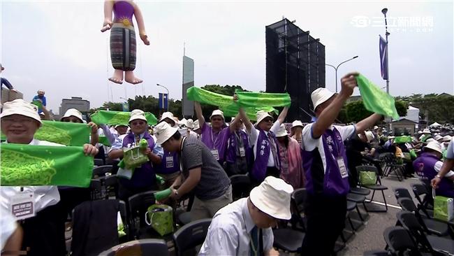 中華民國第14任總統、副總統就職典禮隆重登場，吸引上萬名民眾共襄盛舉，一同見證歷史性的時刻，現場氣氛熱鬧非凡。