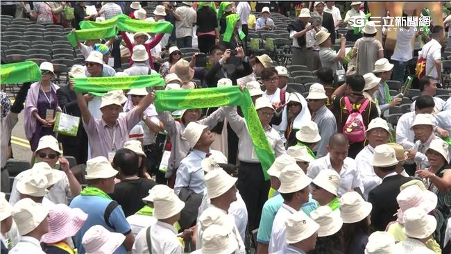 中華民國第14任總統、副總統就職典禮隆重登場，吸引上萬名民眾共襄盛舉，一同見證歷史性的時刻，現場氣氛熱鬧非凡。