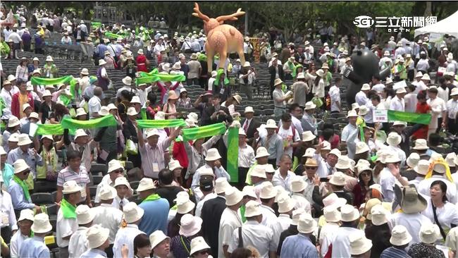 中華民國第14任總統、副總統就職典禮隆重登場，吸引上萬名民眾共襄盛舉，一同見證歷史性的時刻，現場氣氛熱鬧非凡。