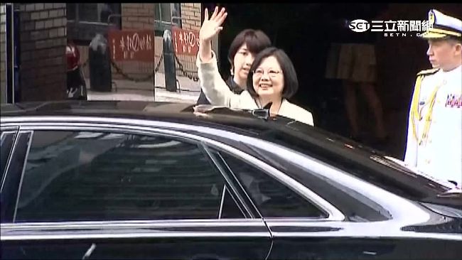 批小英購新車！李富城：台灣很恐怖嗎