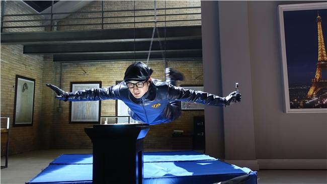 簡宏霖吊鋼絲5小時　空腹反胃吐2次