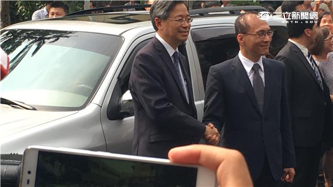 政院1分鐘路程　他離開竟花了15分