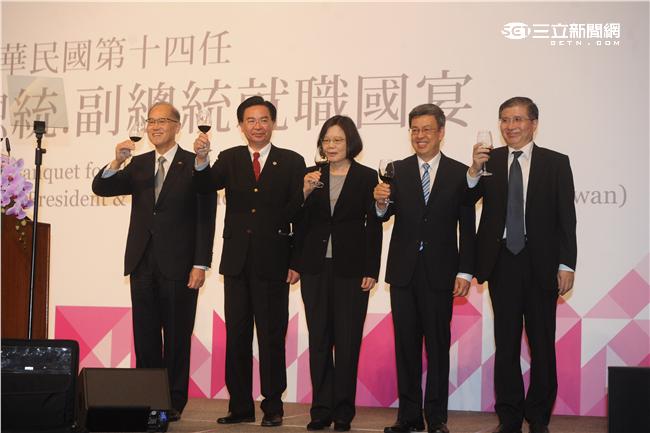 520,萬豪酒店,國宴,蔡英文,陳建仁,吳釗燮,敬酒(圖／中央社)