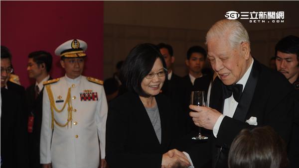 昔日相挺…李登輝今重話批評蔡英文