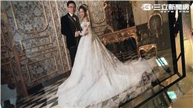 蔡正元與洪菱霙的婚紗照（攝影／記者陳彥宇）